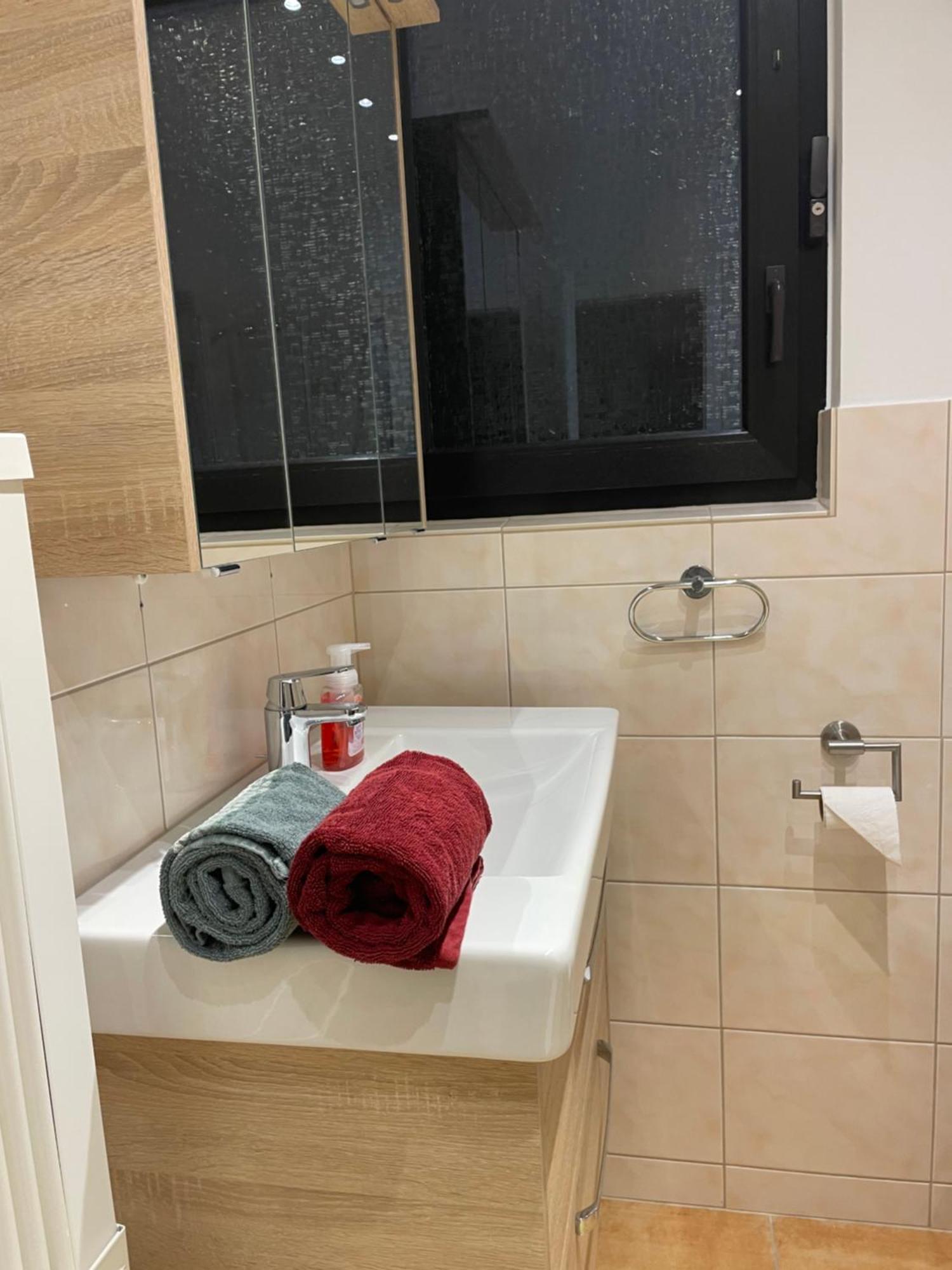 Deni'S Ferienwohnungen Klotten Buitenkant foto